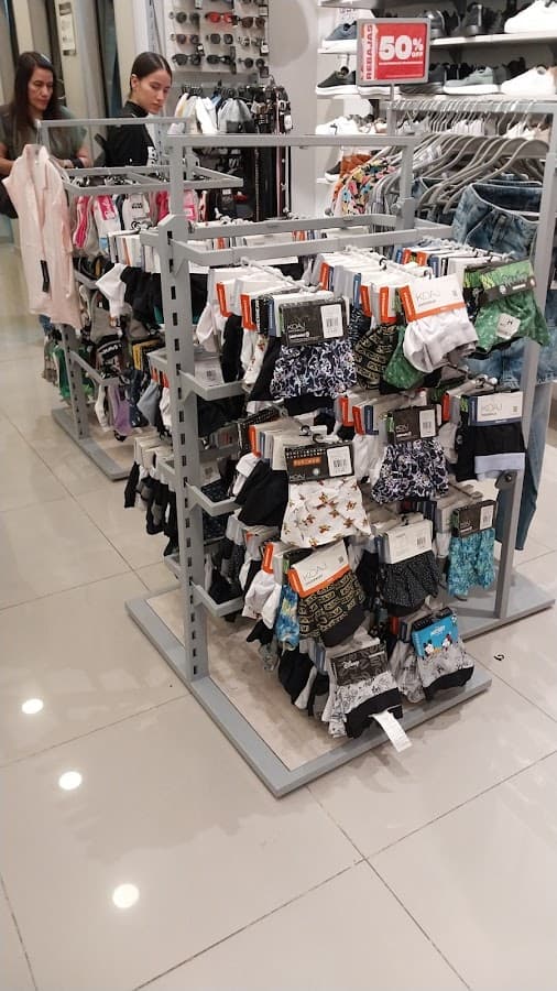 KOAJ BASIC PEREIRA CENTRO — foto