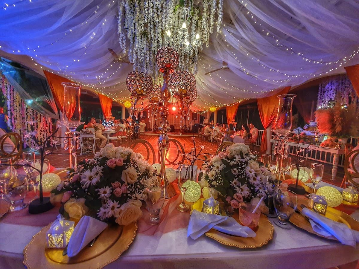 BANQUETES Y DECORACIONES EDEN