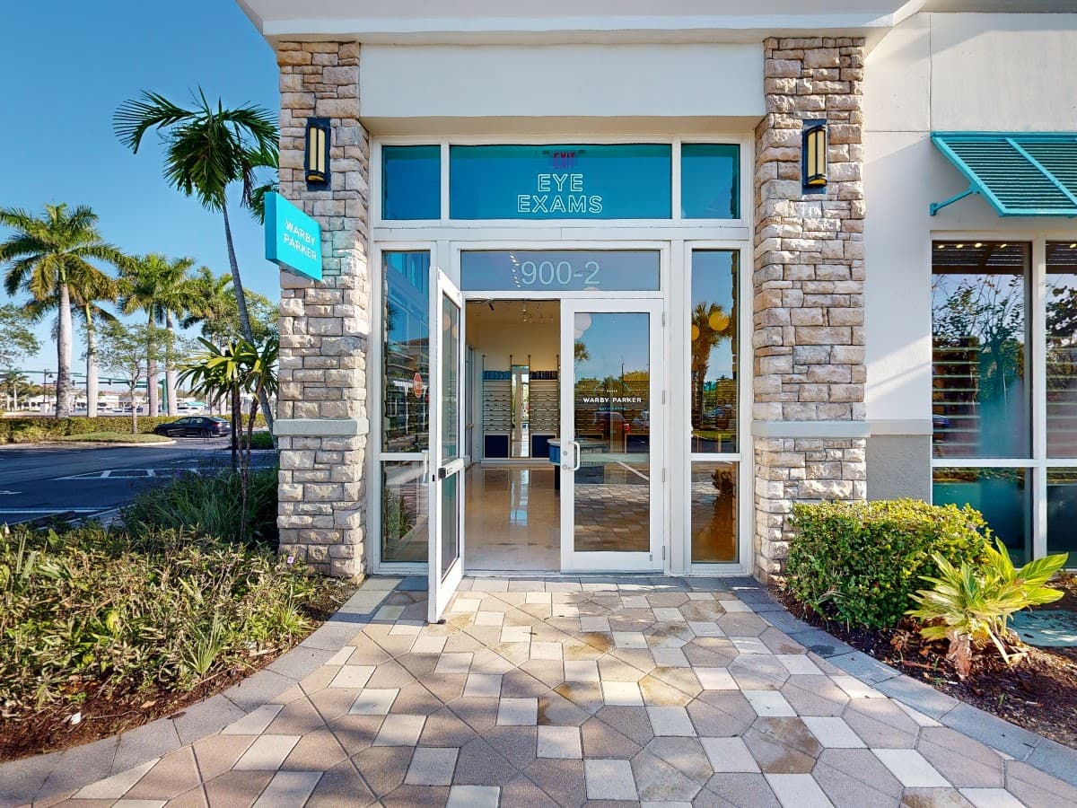 Warby Parker Shoppes at Isla Verde — foto