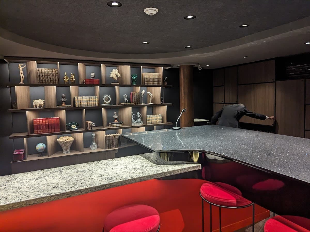 PIANO PIANO BAR