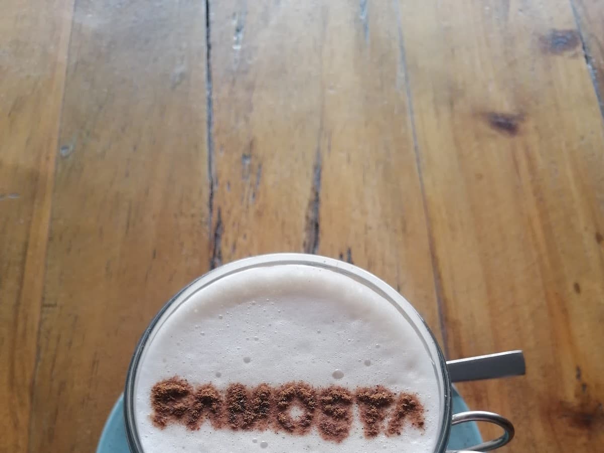 Famosta Café — foto
