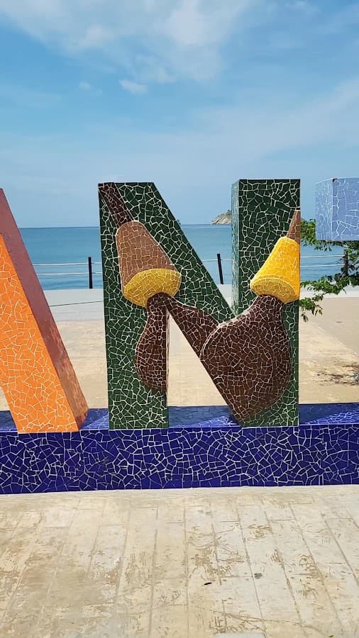 Paseo Bastidas — foto