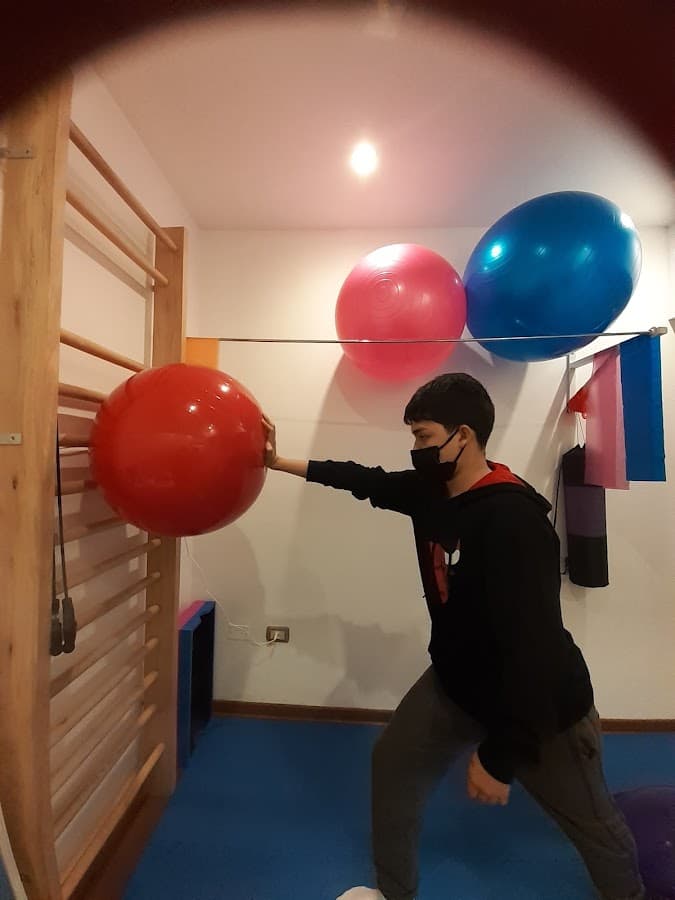 DINAMIKA FISIOTERAPIA y REHABILITACIÓN — foto