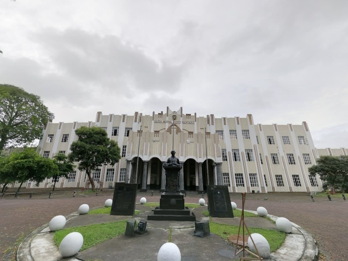 Colegio Nacional Vicente Rocafuerte — foto