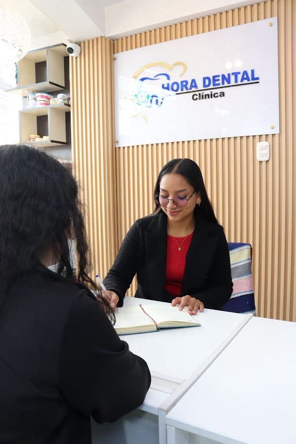 CLÍNICA HORA DENTAL - CUSCO