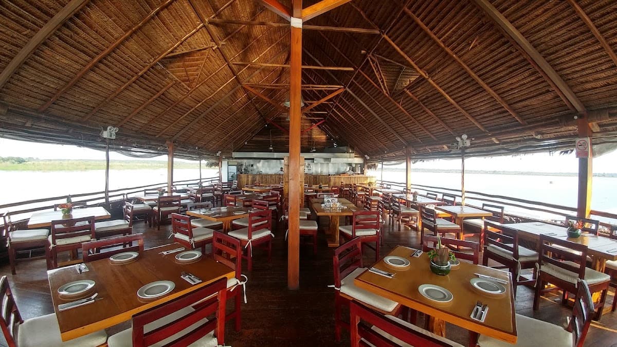 Embarcadero Restaurante Al Frío y al Fuego — foto