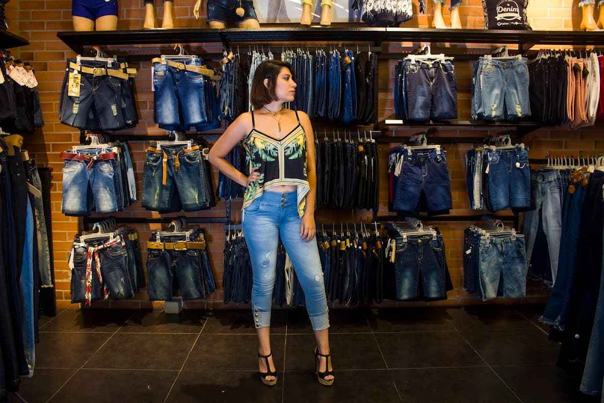 Color de Verano Tienda de Ropa — foto