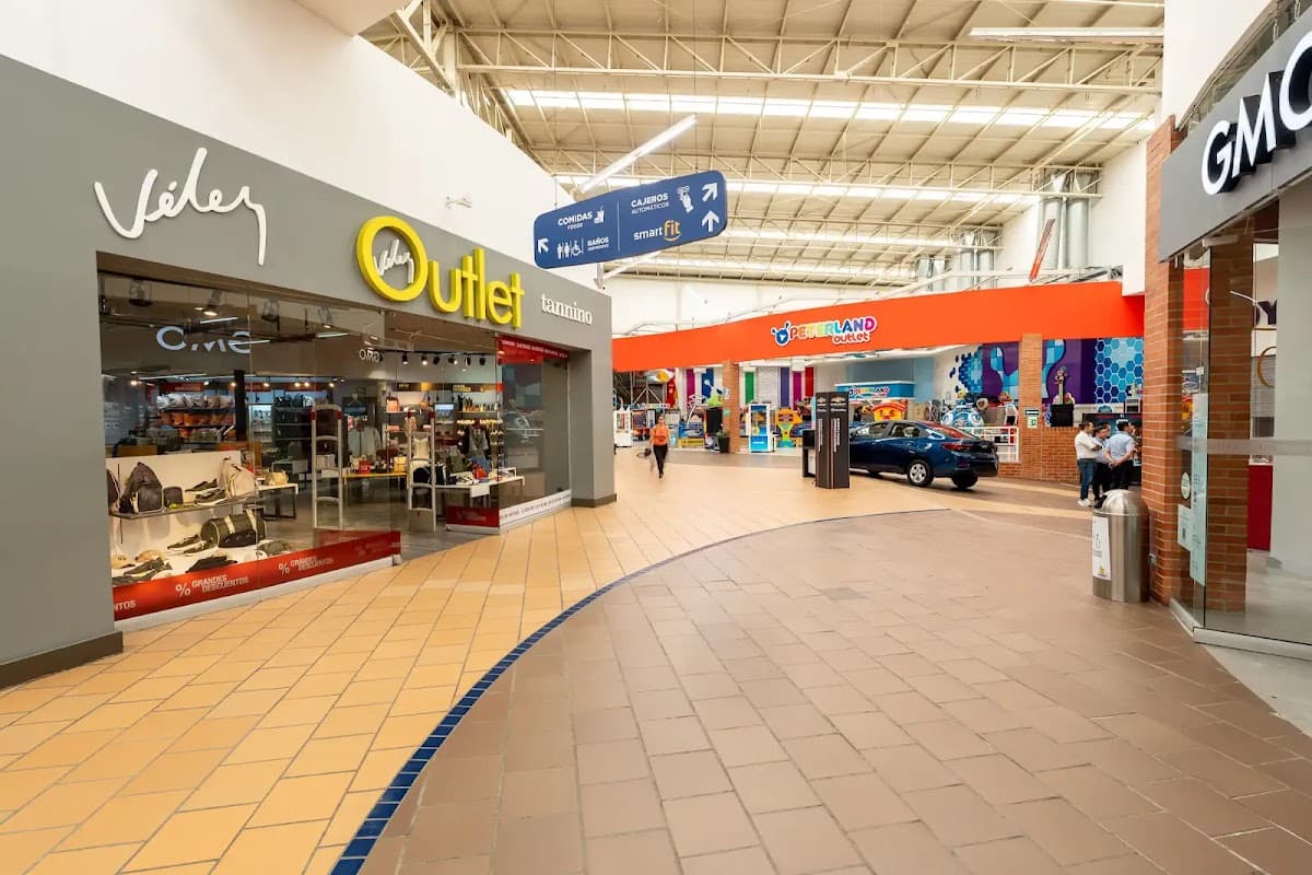 Centro Comercial UNICO Outlet Neiva