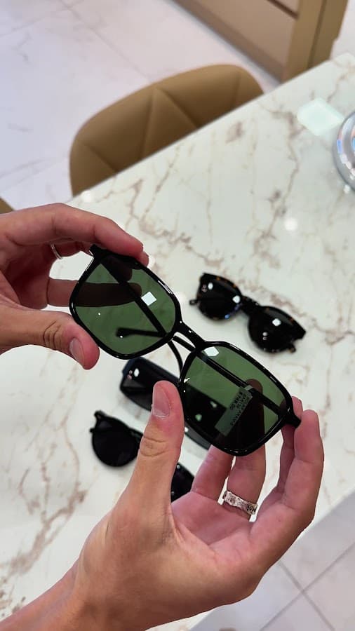 Ótica Premier Class Meia Praia Itapema | Joalheria | Óculos de sol | Lentes de contato — foto