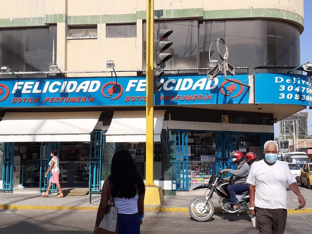 Botica Central — foto
