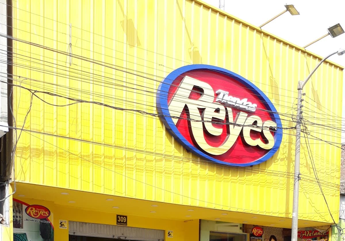 Tiendas Reyes