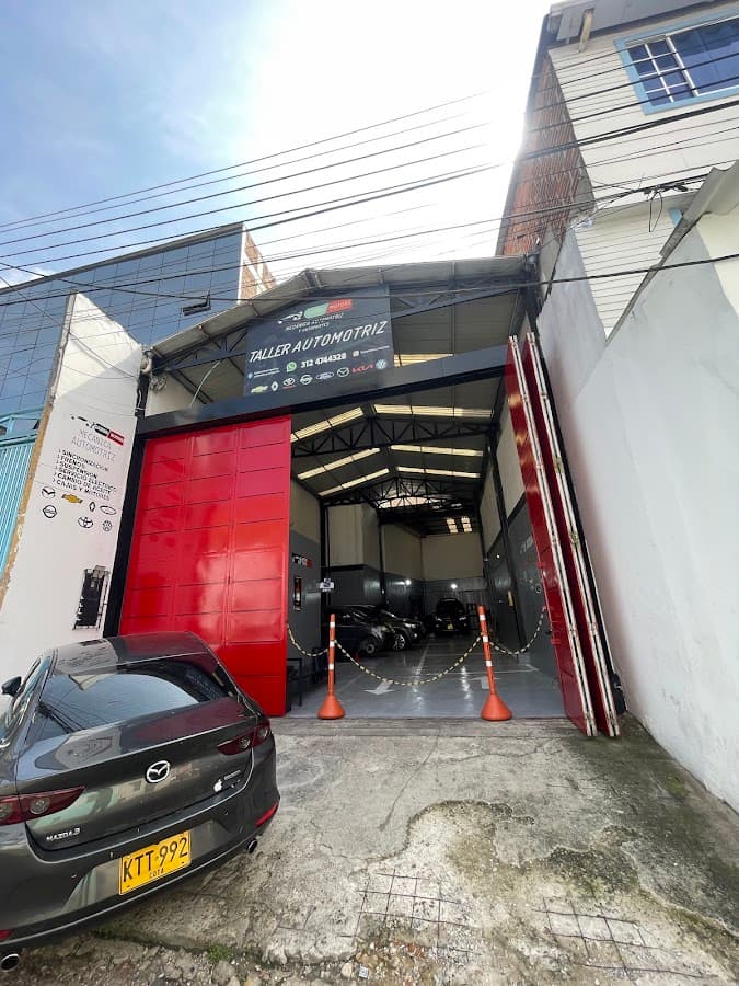 Taller Automotriz CARDAMOTORS — foto