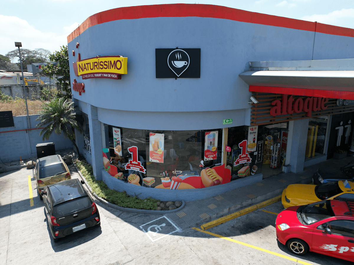 Avenida Café