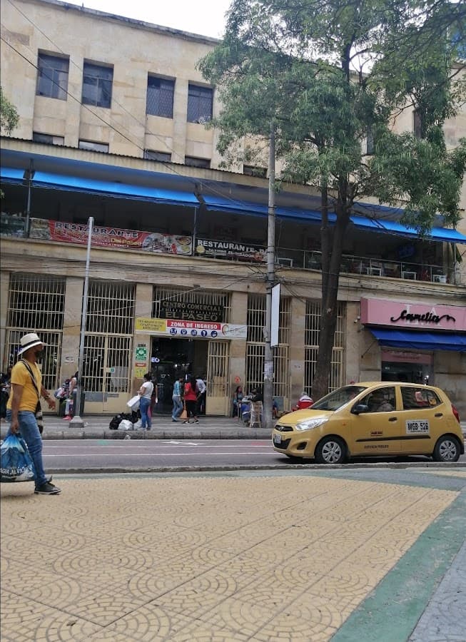 CENTRO COMERCIAL EL PASEO