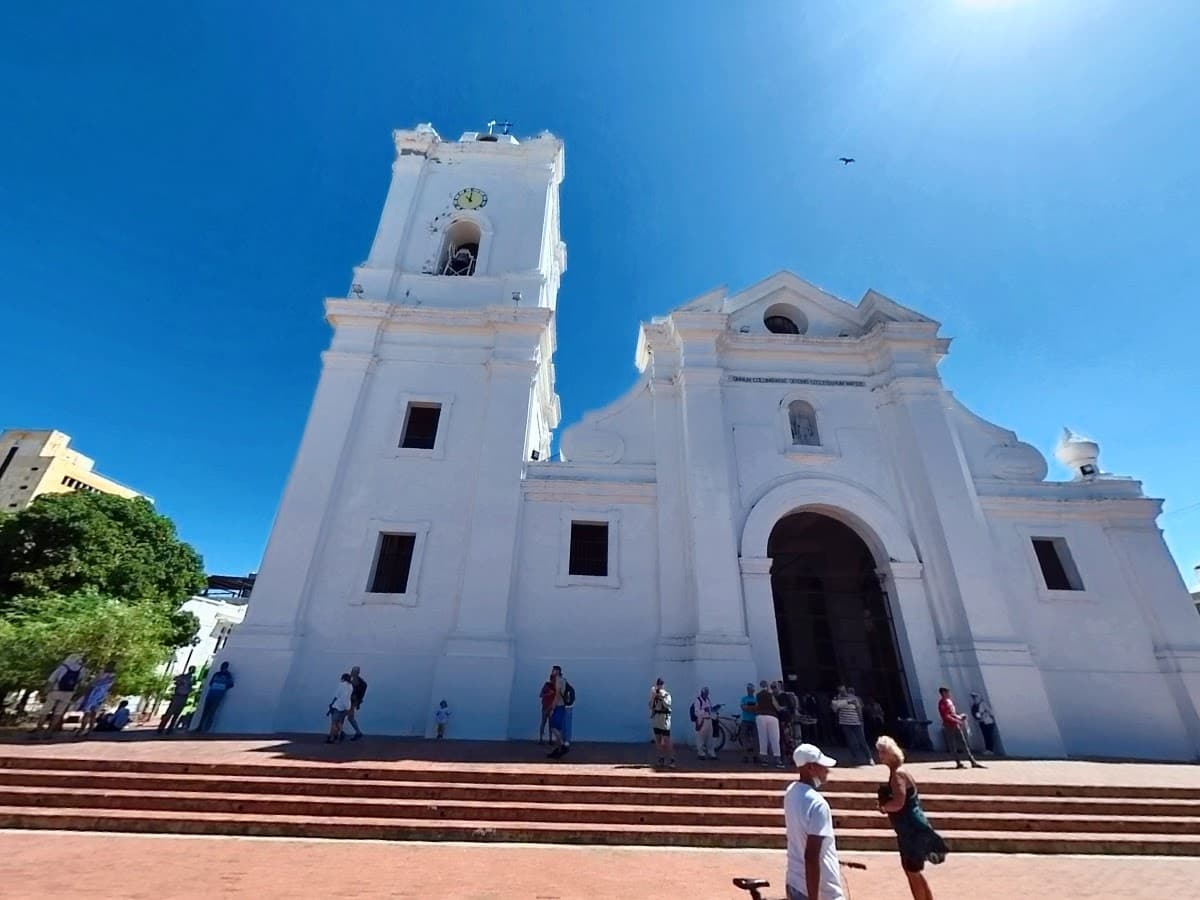 Plaza de la Basílica de Santa Marta — foto