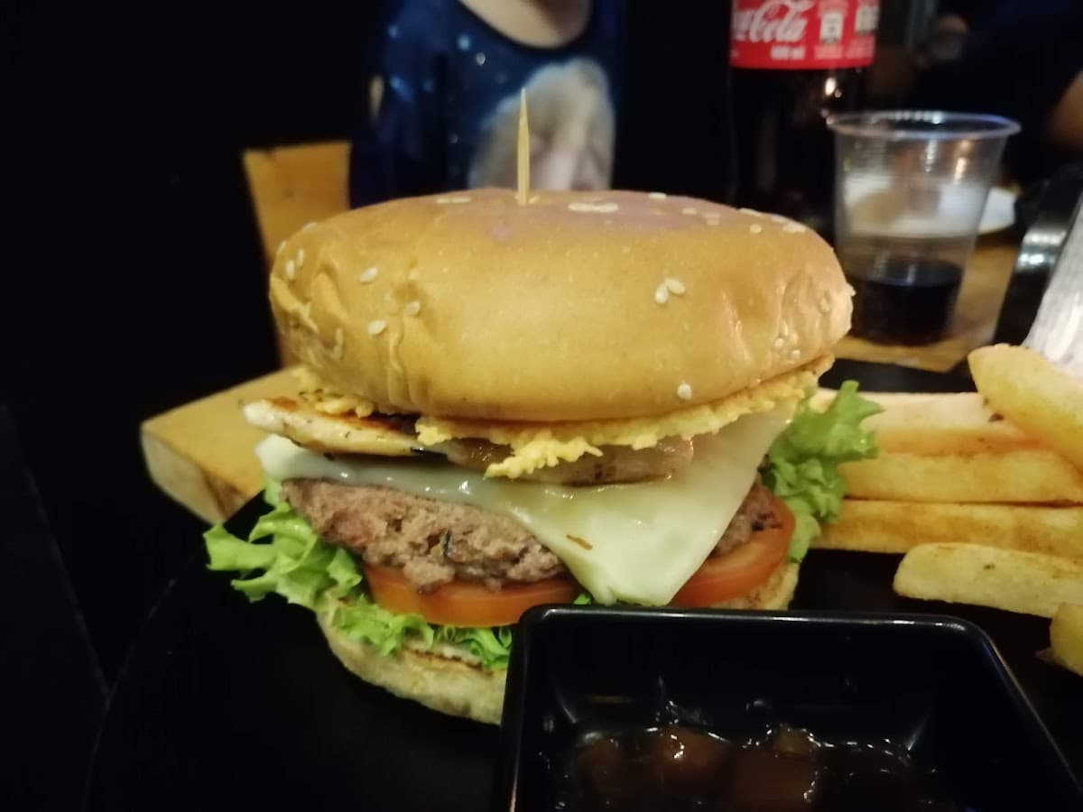 HONEY GASTROBAR — foto