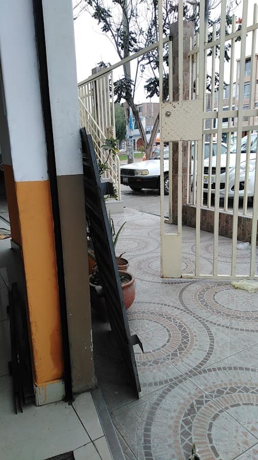 D & C FERRETEROS — foto
