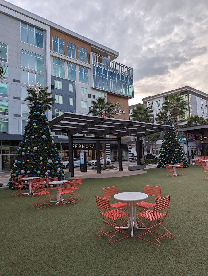 Homes and Living Group @ eXp Realty — foto