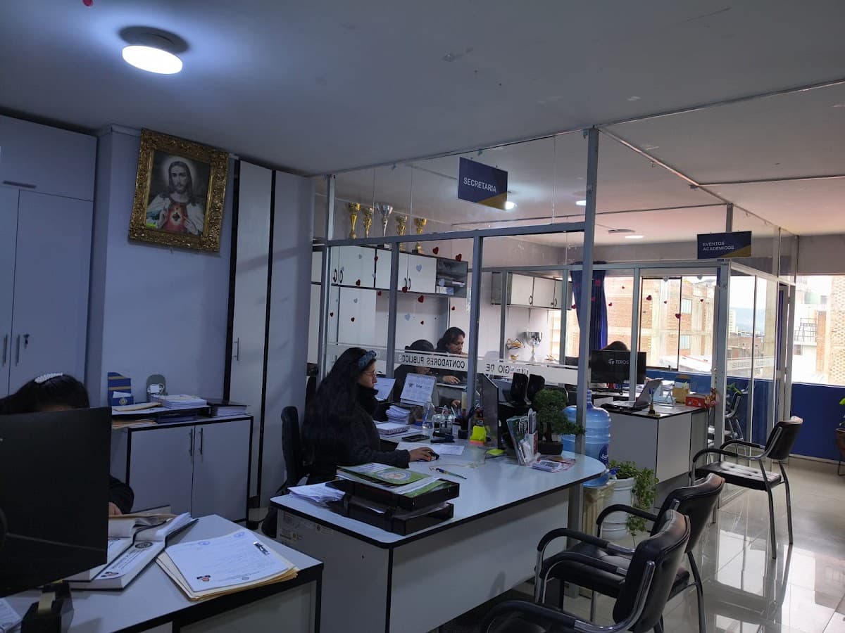 Colegio De Contadores Públicos De Junín — foto