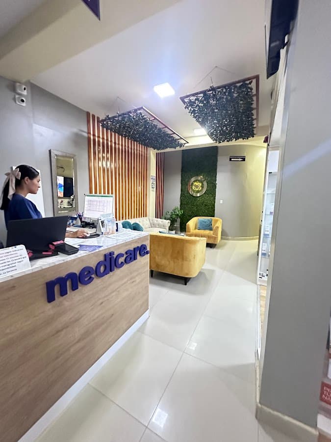 CLÍNICA MEDICARE PUCALLPA