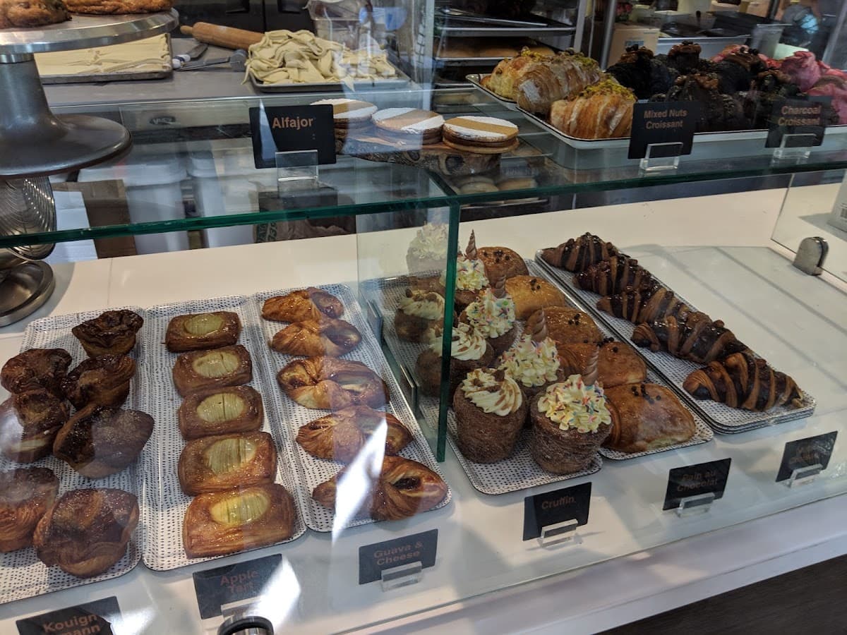B Bistro + Bakery — foto