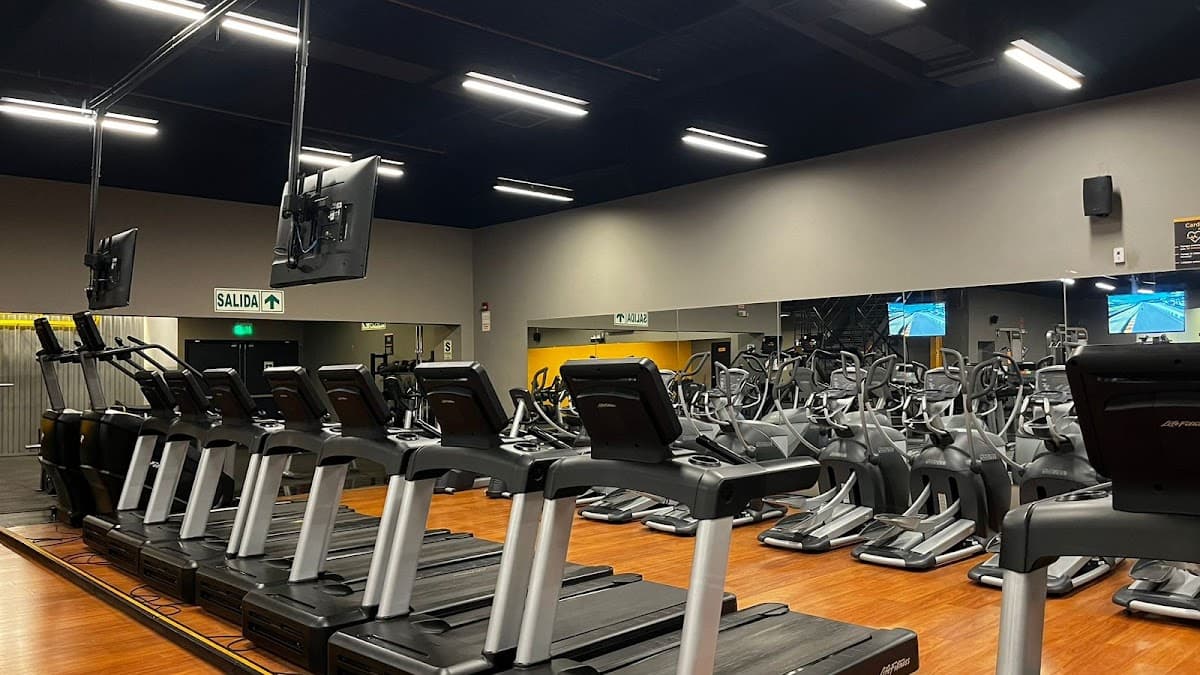 Gimnasio Smart Fit - Real Plaza Chiclayo