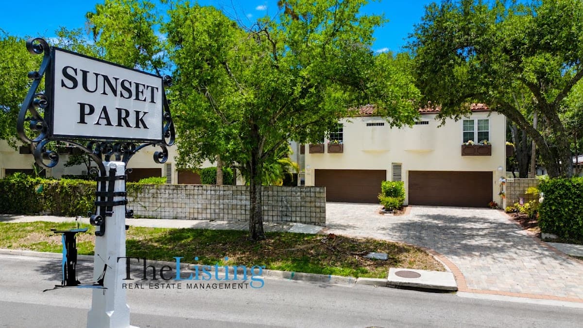 The Listing Real Estate Management — foto