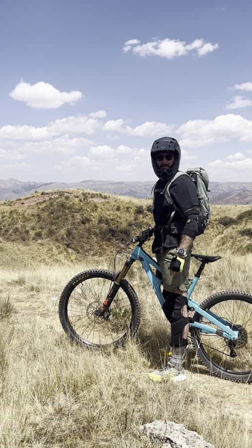 Buho Tours - MTB Cusco, Enduro, Bike Tour, XC, Downhill, Singletrack, Peru Machu Picchu Cycling Trip — foto