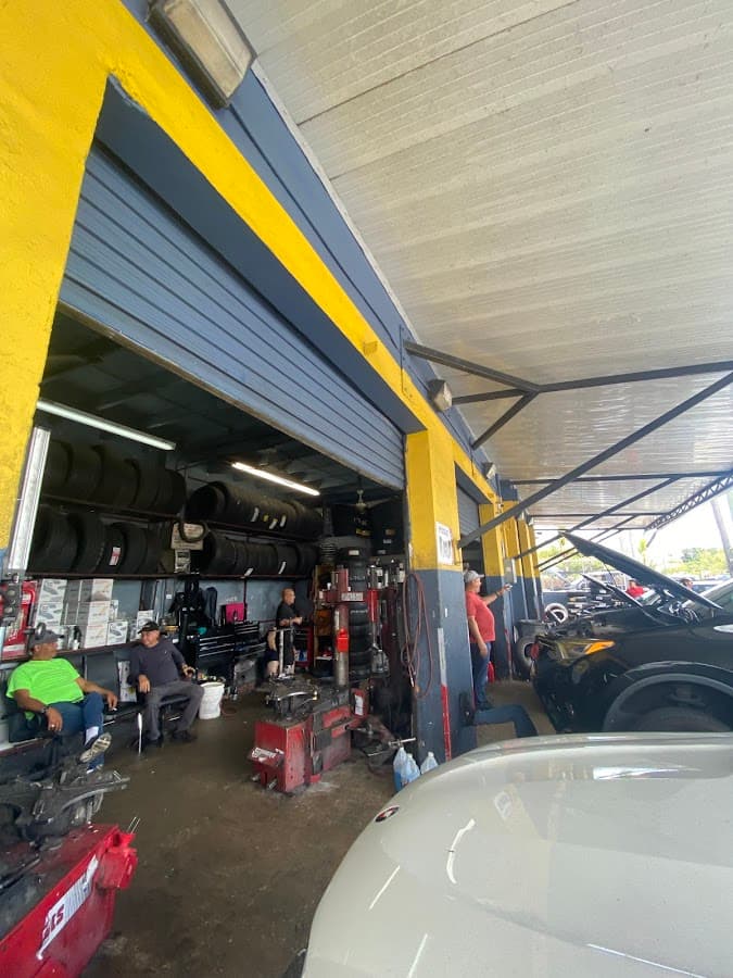 Nuñez Tires — foto