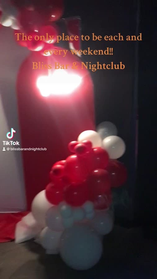 Bliss Bar & Nightclub — foto