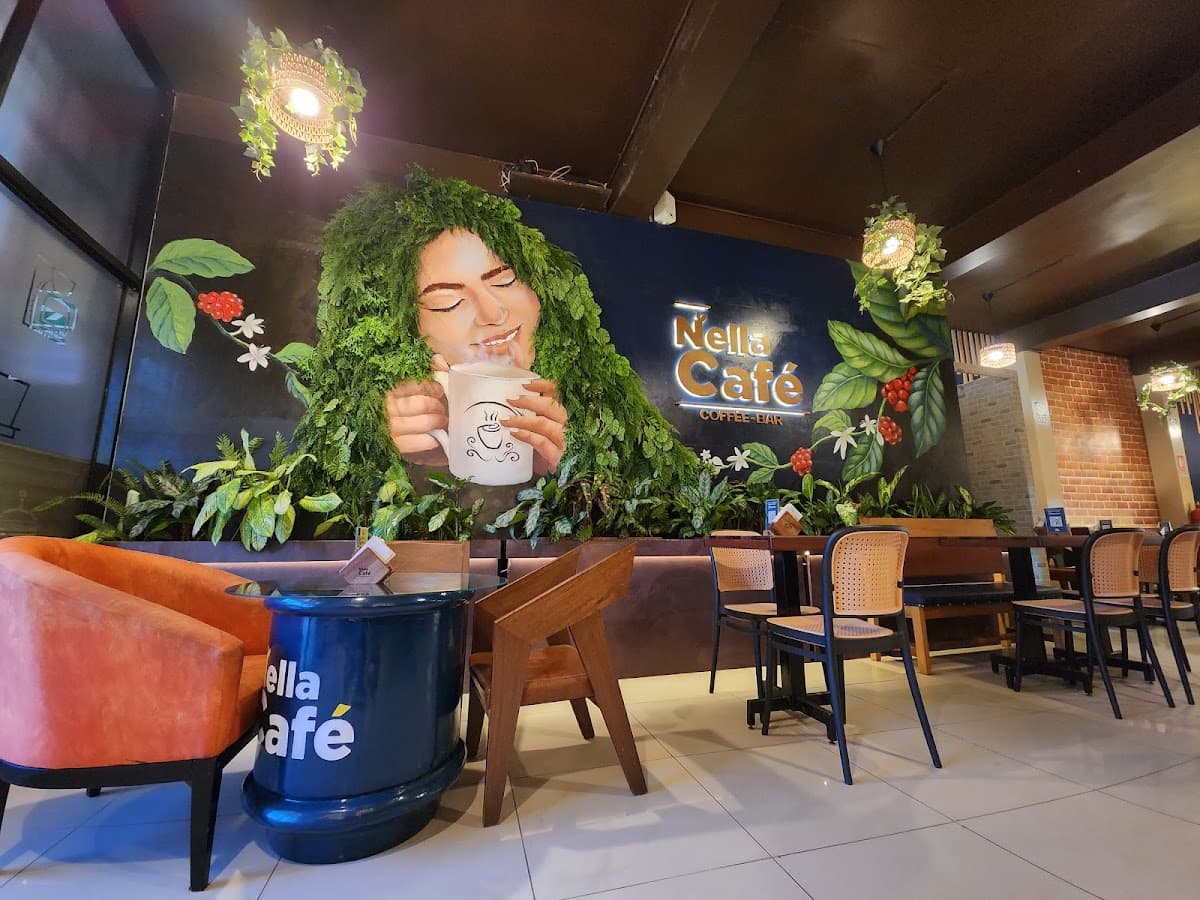 NELLA CAFÉ
