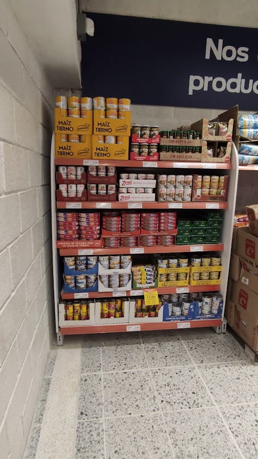 Tienda ARA Mercedes — foto