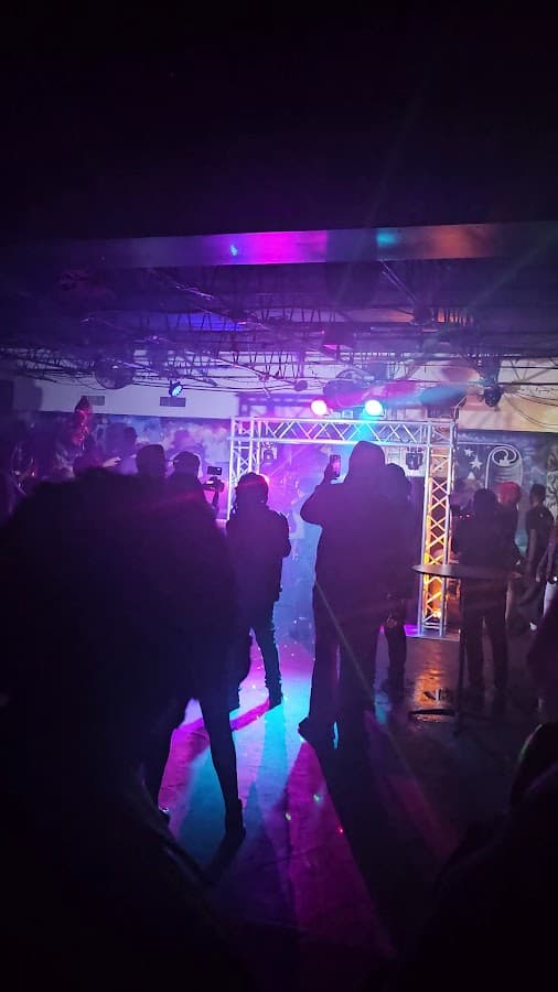 Klub Kutters Bar & Lounge — foto