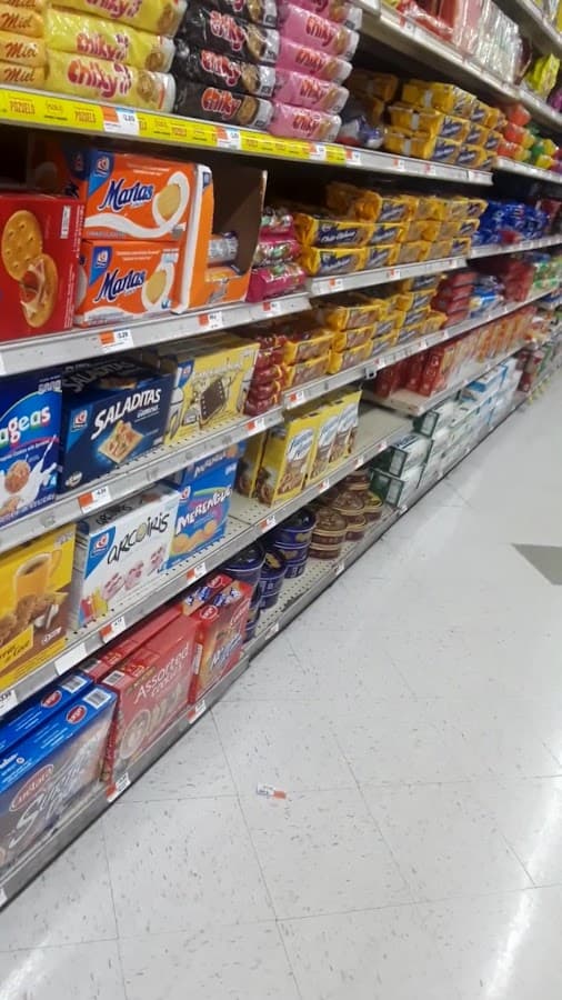 Bravo Supermarkets — foto