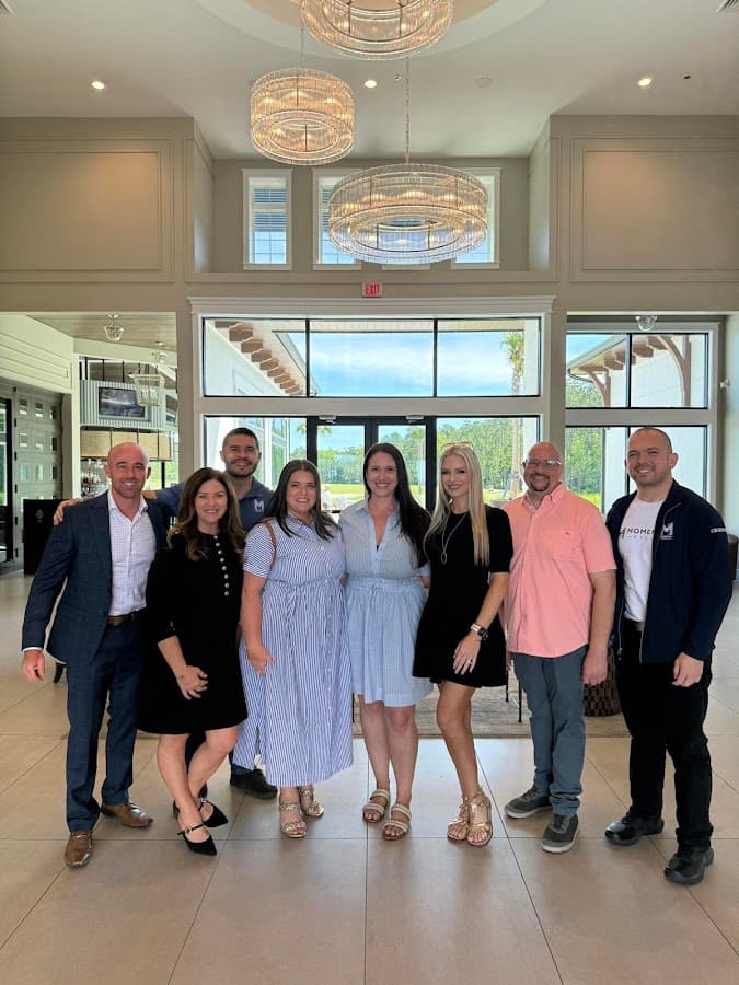 Momentum Realty — foto