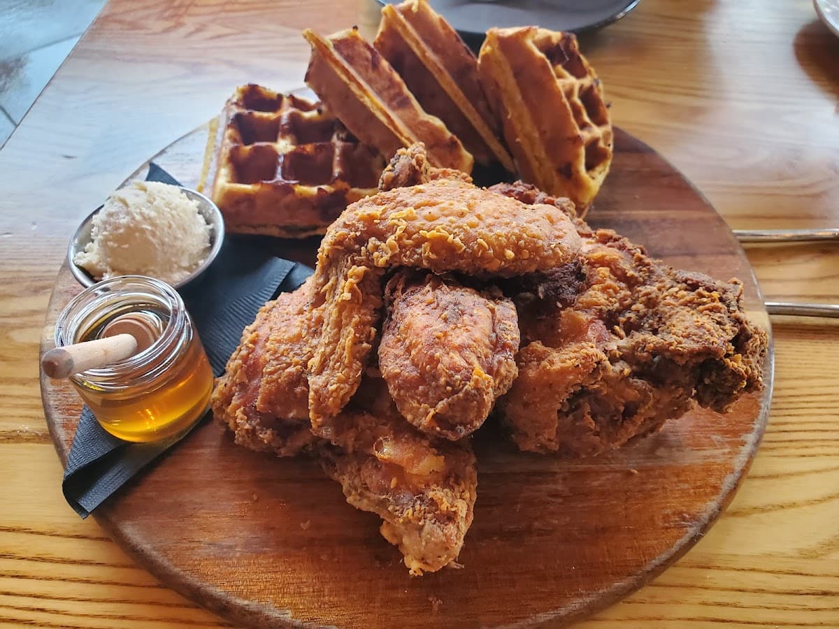 Batch New Southern Kitchen and Tap: West Palm Beach — foto