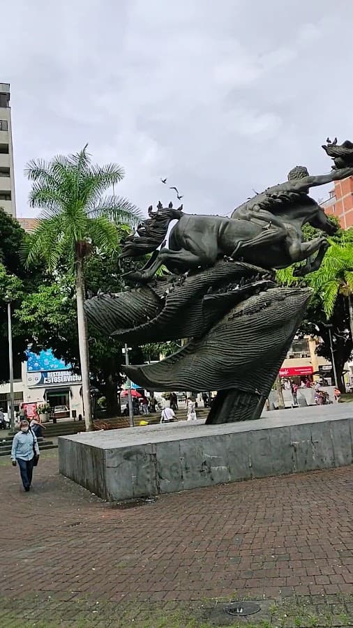 Plaza Bolívar, Pereira — foto