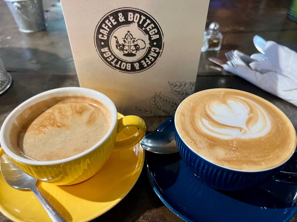 Caffè & Bottega — foto