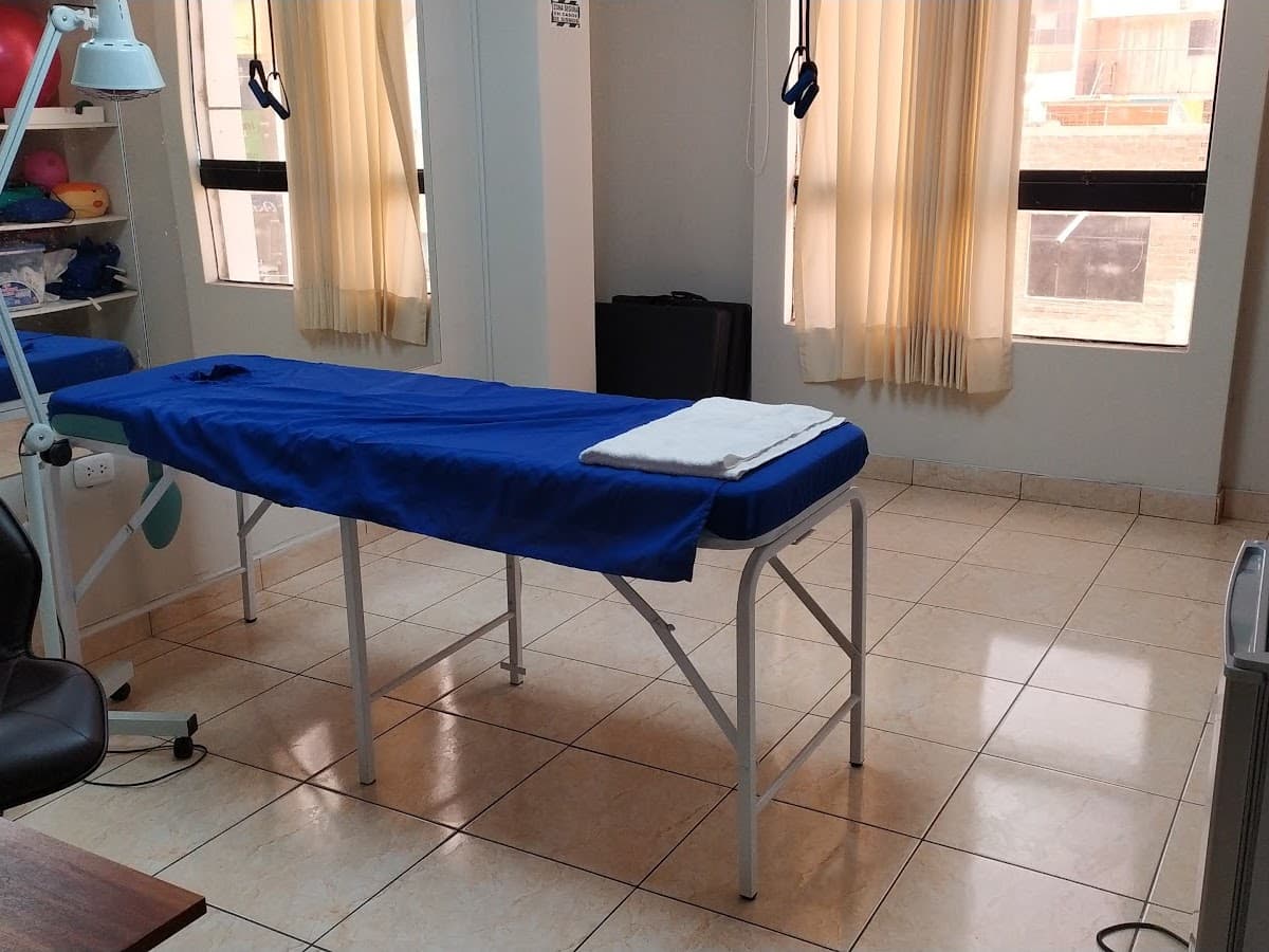 Centro De Fisioterapia Fisio+
