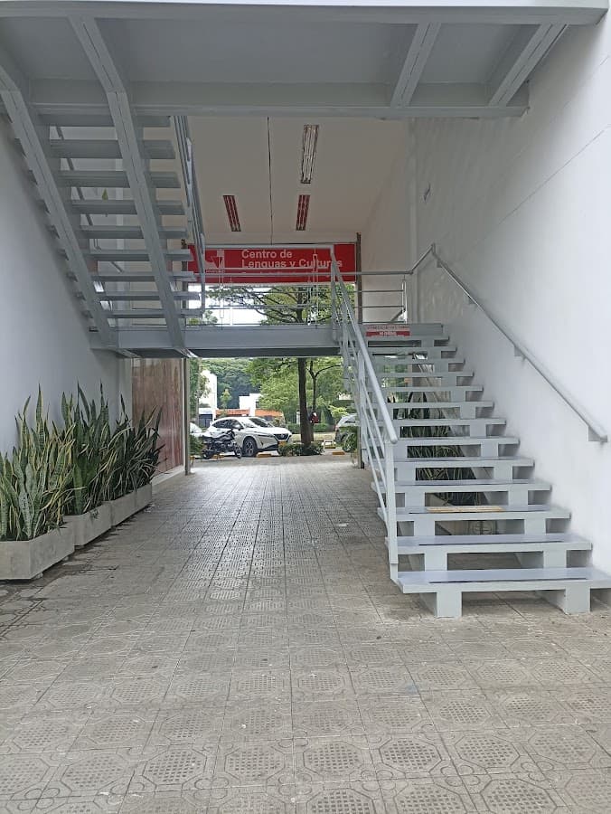 Centro de Lenguas y Culturas Univalle — foto