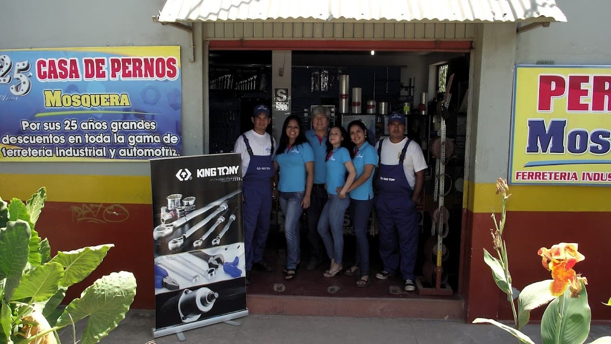 PERNOS MOSQUERA — foto
