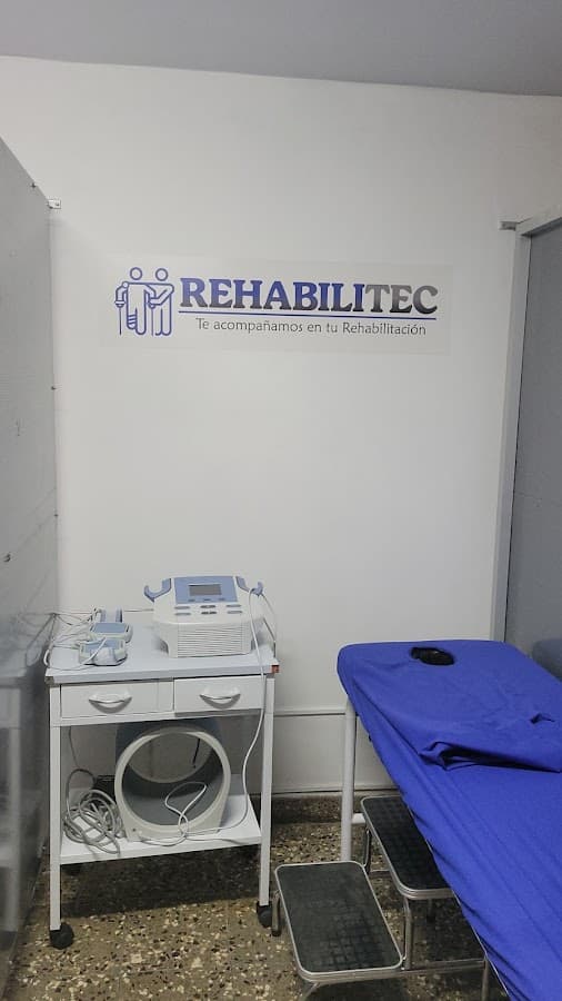 REHABILITEC - Centro Médico Especializado en Terapia Física — foto