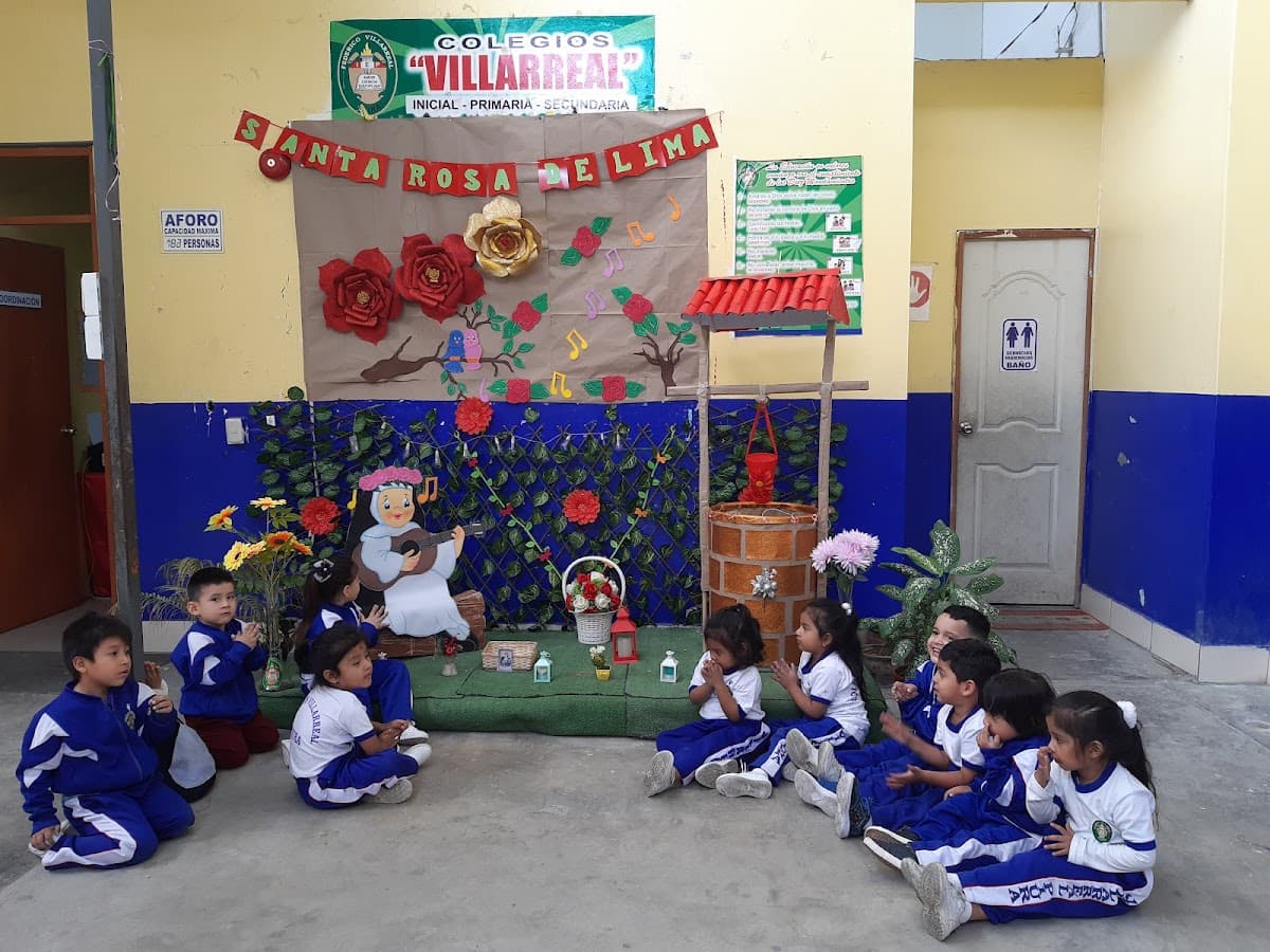 Colegio Federico Villarreal — foto