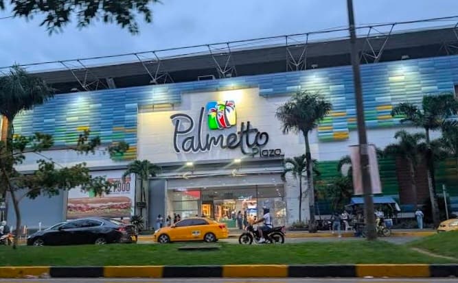 Centro Comercial Palmetto Plaza