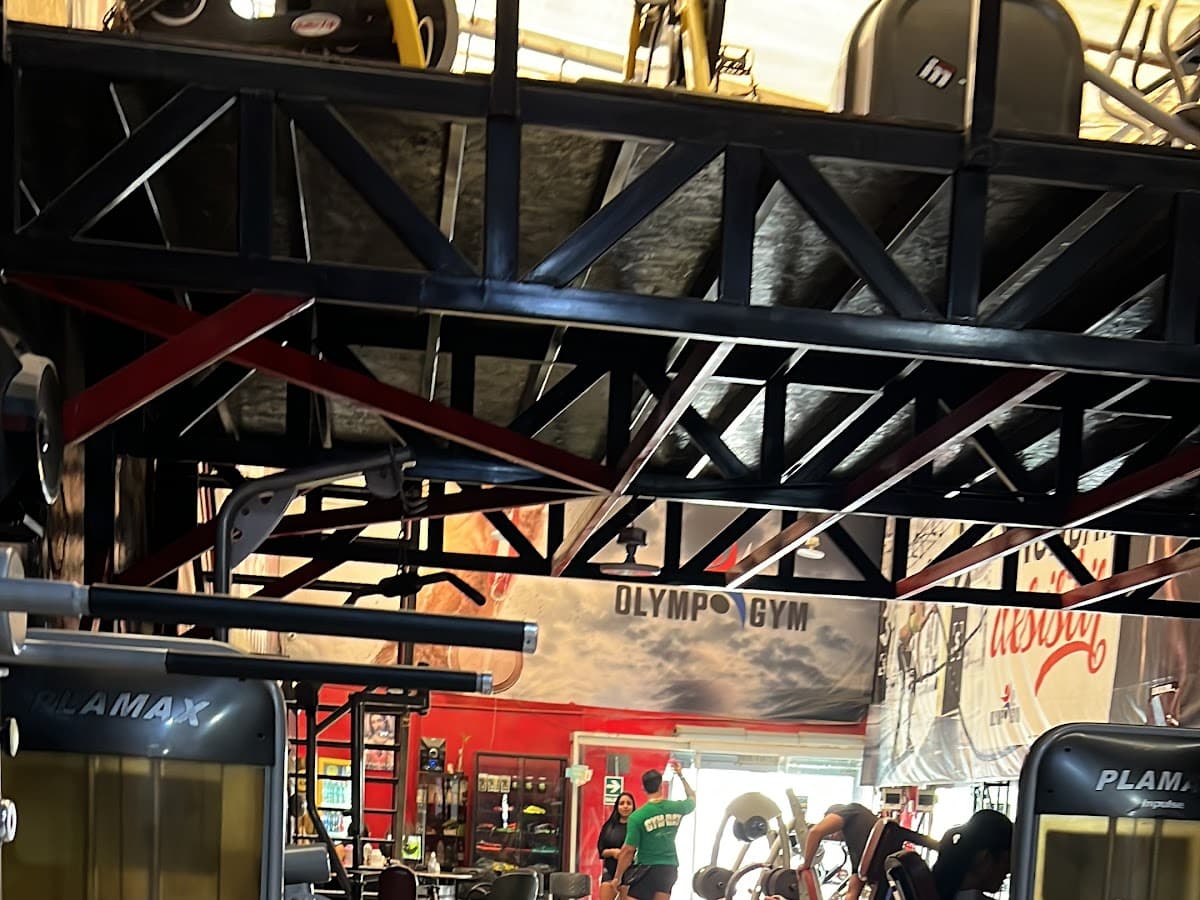 Gimnasio New Power Gym — foto
