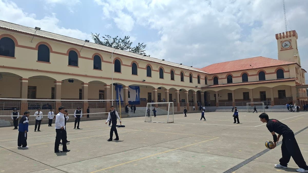 Colegio Salesiano "Santa Rosa" — foto