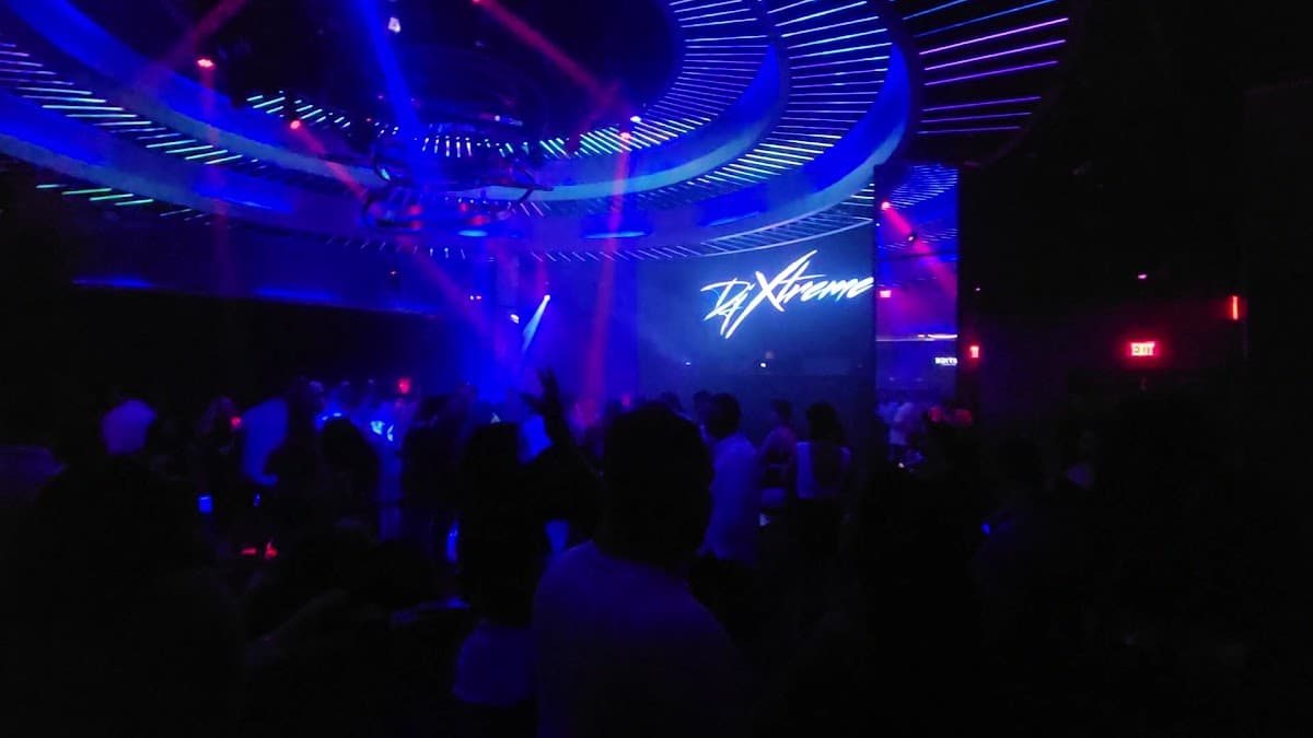 Entice Nightclub — foto