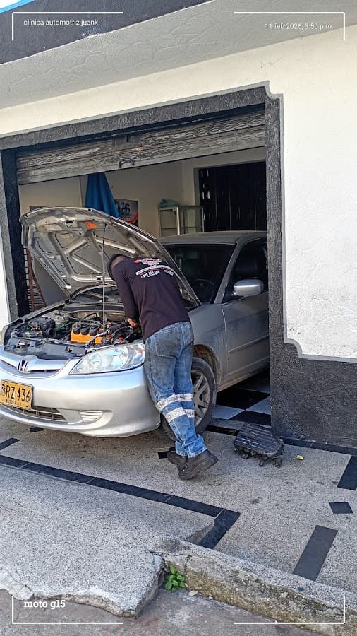 Clinica automotriz juank — foto