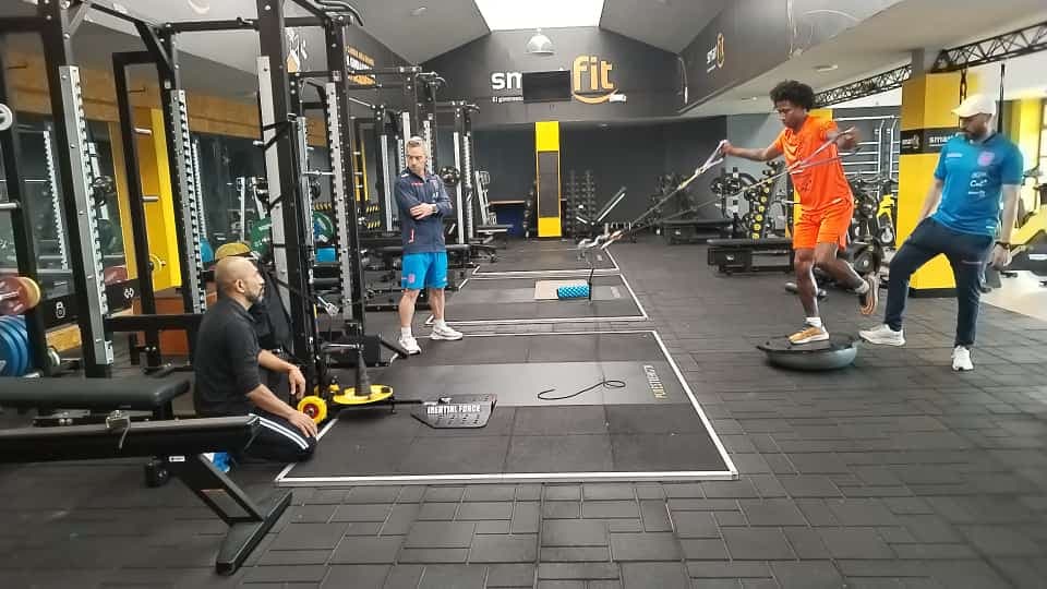 Rehabilitación Física y Deportiva FisioSur. Fernando Paredes. Fisioterapia — foto