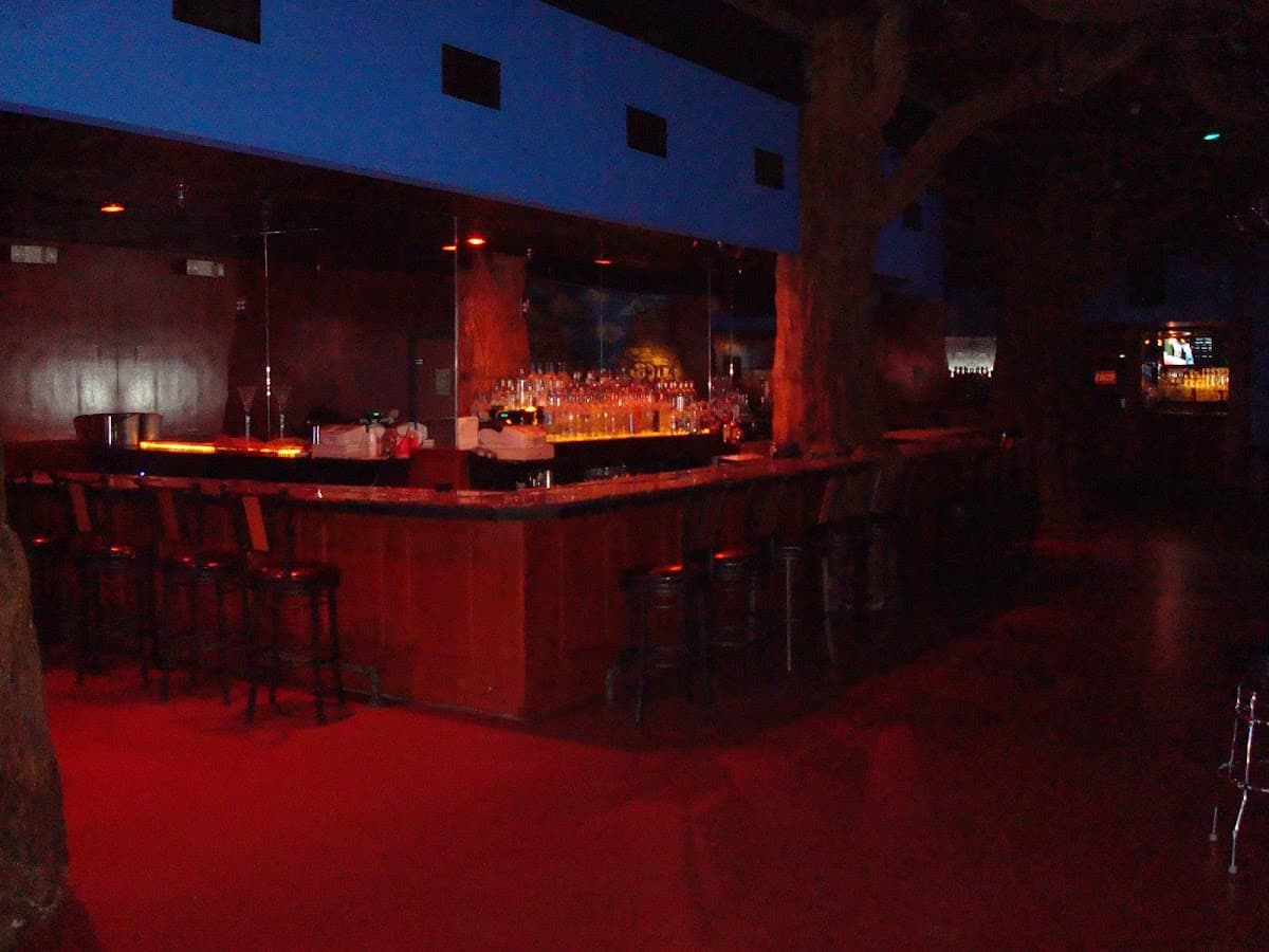Bradley's on 7th